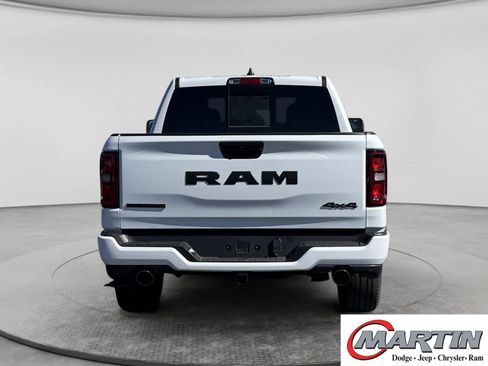 New 2026 RAM 1500 Big Horn AWD/4WD image 6