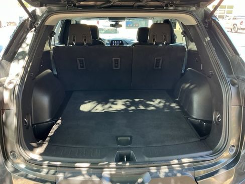 Used 2019 Chevrolet Blazer LT FWD image 22