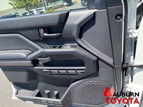 New 2026 Toyota 4Runner SR5 AWD/4WD image 28