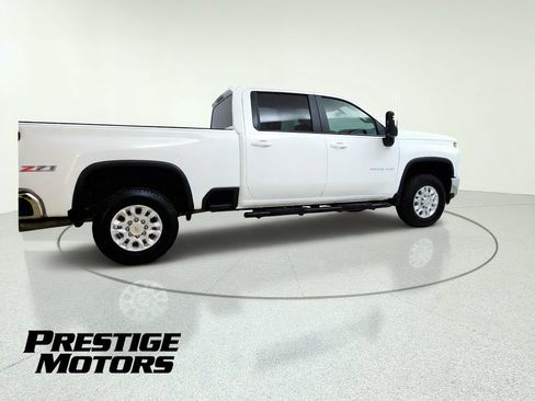 Used 2022 Chevrolet Silverado 3500 LT w/ Convenience Package AWD/4WD image 12