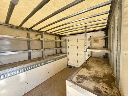 Used 2016 GMC Savana 3500 image 10