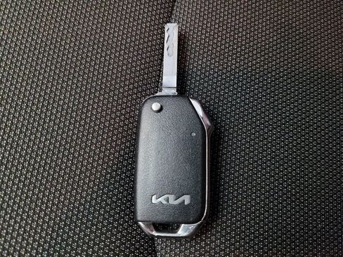 Used 2023 Kia Forte LXS w/ LXS Technology Package image 32