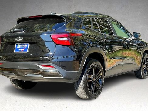 Used 2025 Chevrolet Trax ACTIV w/ Sunroof Package image 6