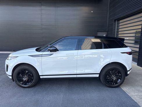 Used 2025 Land Rover Range Rover Evoque S image 2