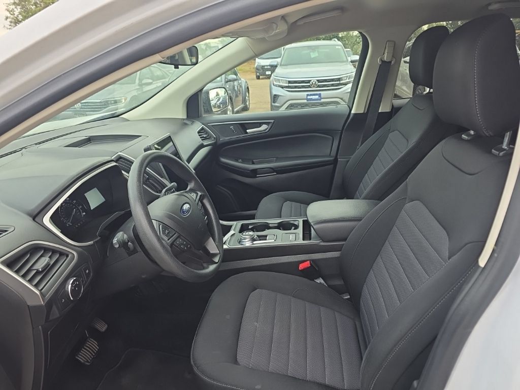 Used 2021 Ford Edge SE FWD image 9