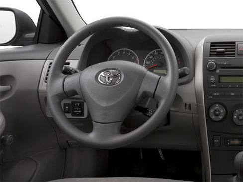 Used 2010 Toyota Corolla LE w/ LE EVP Pkg #1 FWD image 6
