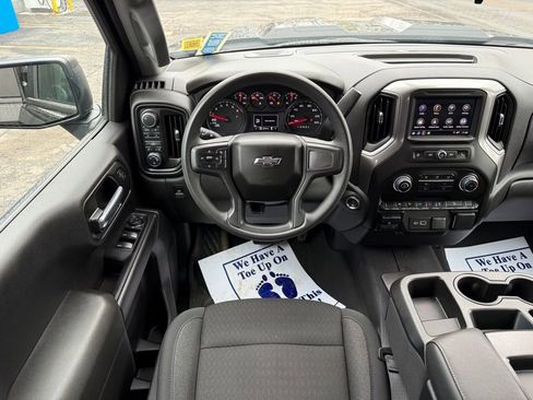 Used 2024 Chevrolet Silverado 1500 Custom Trail Boss image 9