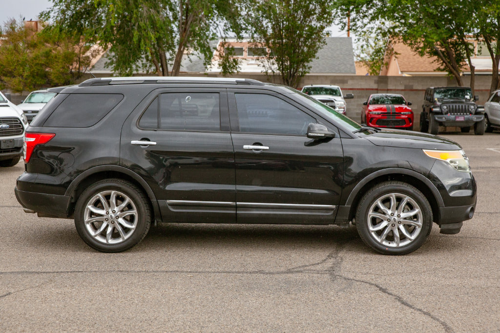 Used 2014 Ford Explorer XLT w/ Equipment Group 201A FWD image 5