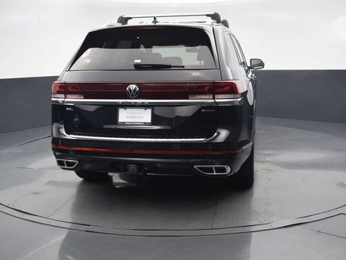Used 2024 Volkswagen Atlas SEL Premium R-Line AWD/4WD image 5