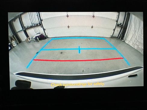 Used 2025 Toyota Corolla LE image 35