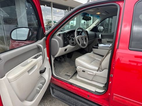 Used 2010 GMC Sierra 2500 SLE AWD/4WD image 7