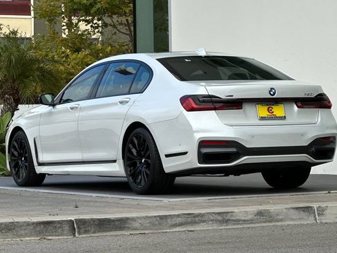 Used 2022 BMW 750i xDrive w/ Executive Package AWD/4WD image 5