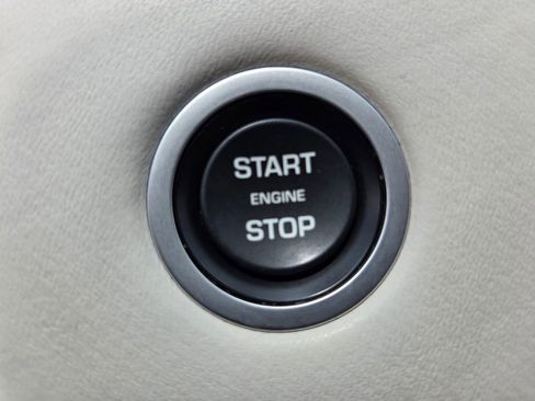 Used 2021 Land Rover Discovery Sport SE R-Dynamic AWD/4WD image 29