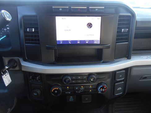 Used 2024 Ford F550 2WD SuperCab Super Duty image 42