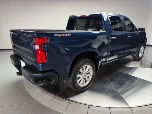 Used 2022 Chevrolet Silverado 1500 Custom AWD/4WD image 2