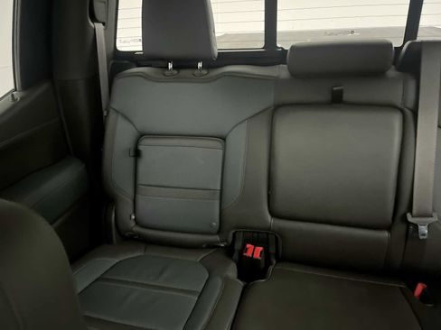Used 2021 GMC Sierra 1500 Denali w/ Technology Package AWD/4WD image 12