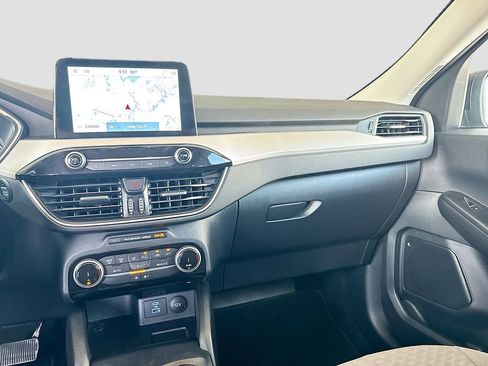 Certified 2022 Ford Escape SE w/ SE Sport Appearance Package FWD image 26