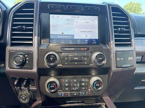 Used 2021 Ford F450 Limited w/ FX4 Off-Road Package AWD/4WD image 18