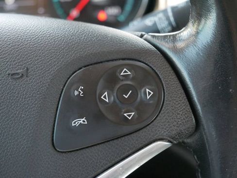 Used 2019 Chevrolet Impala LT FWD image 19