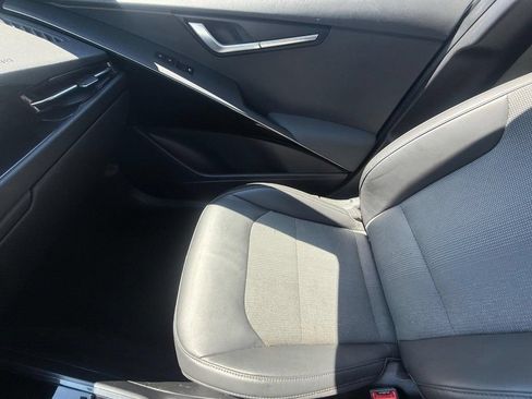 Used 2023 Kia Niro EX Touring FWD image 23