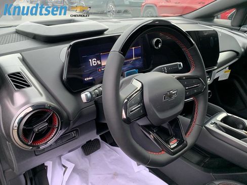 New 2026 Chevrolet Equinox EV RS w/ Active Safety Package 3 AWD/4WD image 11