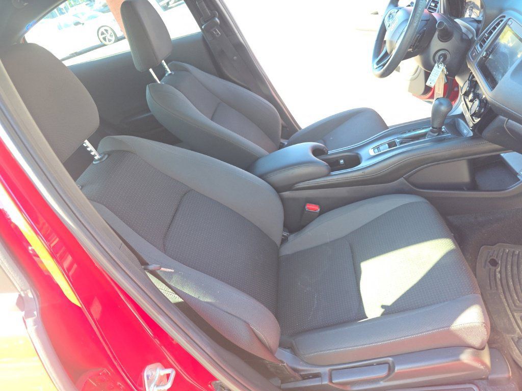 Used 2020 Honda HR-V Sport image 26