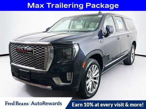 Used 2023 GMC Yukon XL Denali AWD/4WD image 3