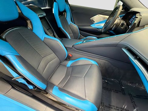 Used 2021 Chevrolet Corvette Stingray Premium Cpe w/ Z51 Performance Package RWD image 13