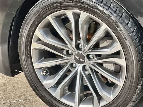 Used 2015 Hyundai Genesis 3.8 w/ Option Group 04 image 9
