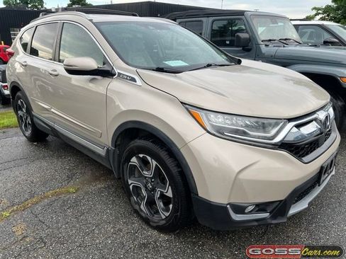 Used 2018 Honda CR-V Touring image 2