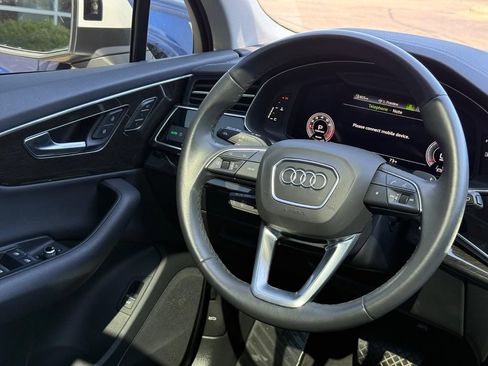 Used 2023 Audi Q7 2.0T Premium w/ Convenience Package AWD/4WD image 15