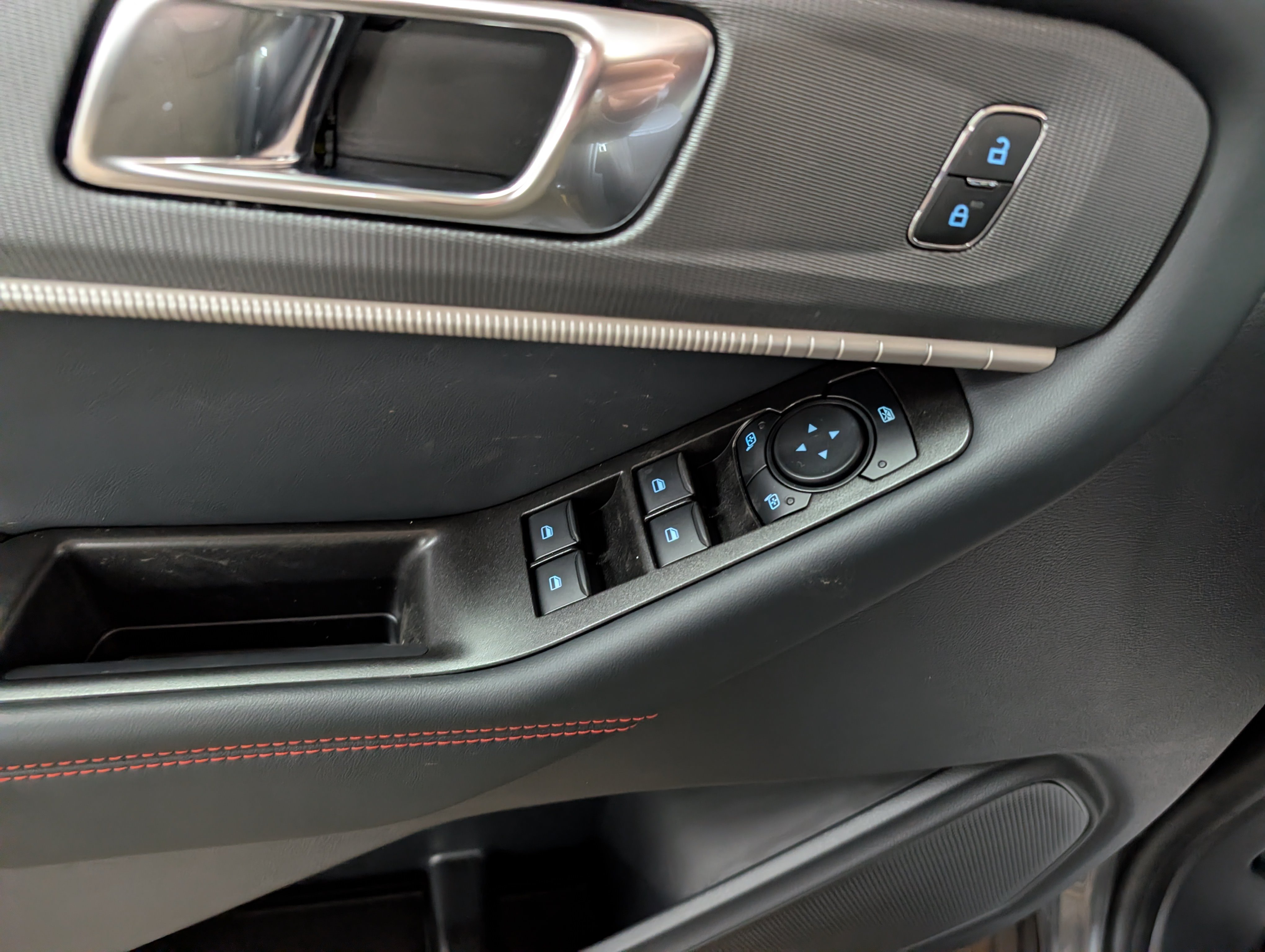 New 2027 Ford Explorer ST-Line AWD/4WD image 5