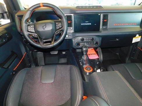 New 2025 Ford Bronco Raptor image 17