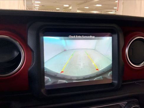 Used 2022 Jeep Wrangler Unlimited Rubicon w/ Steel Bumper Group image 26