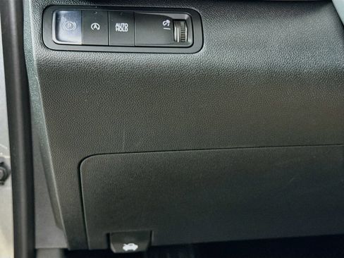 Used 2026 Chevrolet Equinox ACTIV FWD image 12