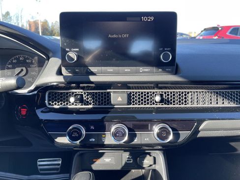 Used 2023 Honda Civic Sport image 9