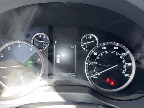 Used 2020 Lexus GX 460 Luxury w/ Accessory Package image 2