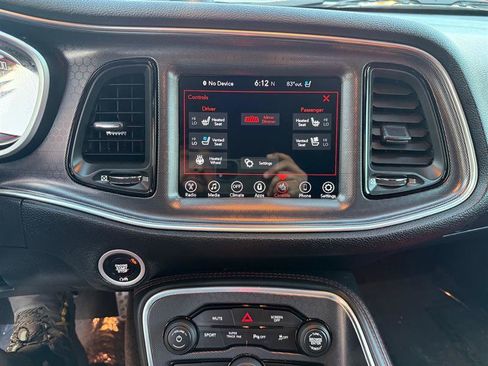 Used 2017 Dodge Challenger R/T Scat Pack w/ Leather Interior Group image 24