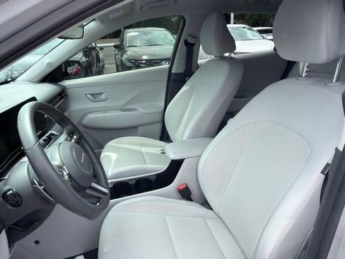 Used 2024 Hyundai Kona SEL FWD image 12