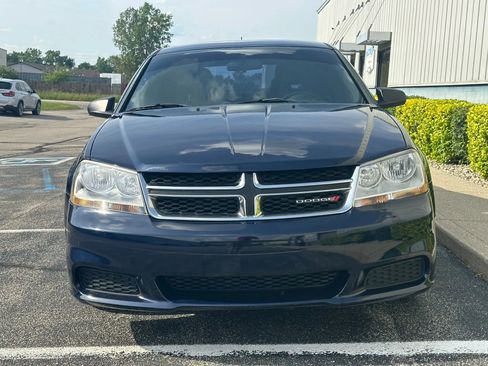 Used 2013 Dodge Avenger SE image 3