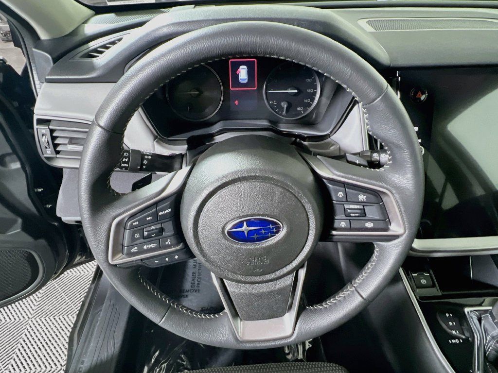 Certified 2025 Subaru Outback Premium AWD/4WD image 10