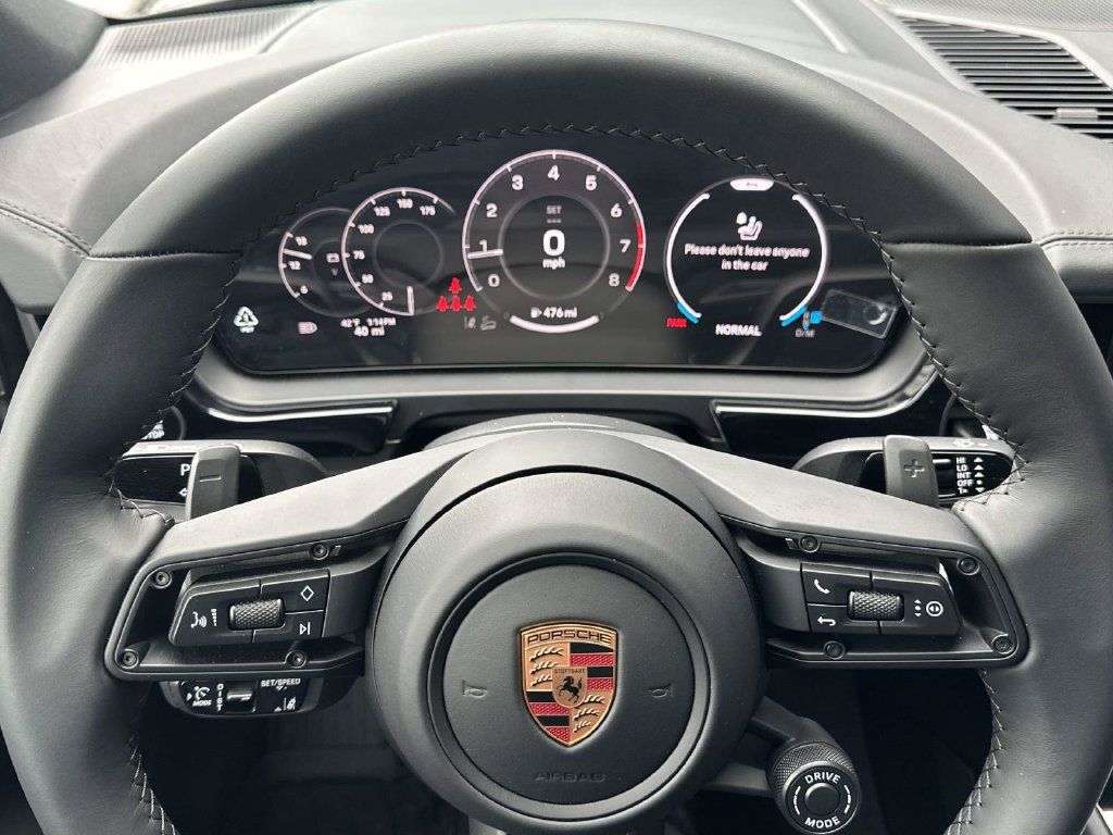 Used 2026 Porsche Cayenne Coupe AWD/4WD image 20