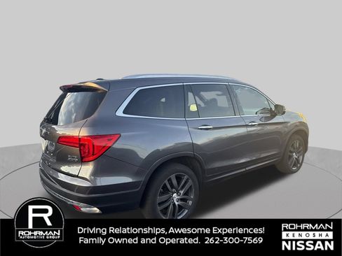 Used 2017 Honda Pilot Elite image 5