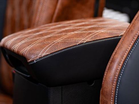 Used 2026 Jeep Gladiator Sport image 32