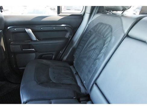 Used 2023 Land Rover Defender 110 Carpathian Edition image 11