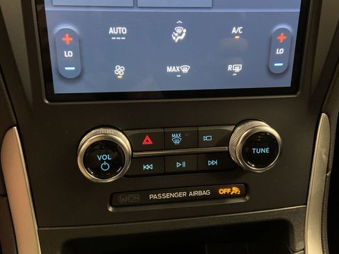 New 2024 Ford Edge SE image 19