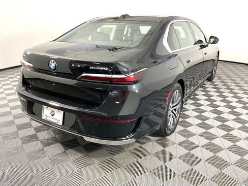 Used 2024 BMW i7 eDrive50 image 6