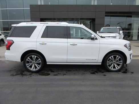 Used 2021 Ford Expedition Platinum AWD/4WD image 12