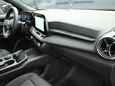 New 2026 Chevrolet Equinox LT w/ Safety and Technology Package image 24