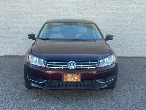Used 2013 Volkswagen Passat TDI SE FWD image 2